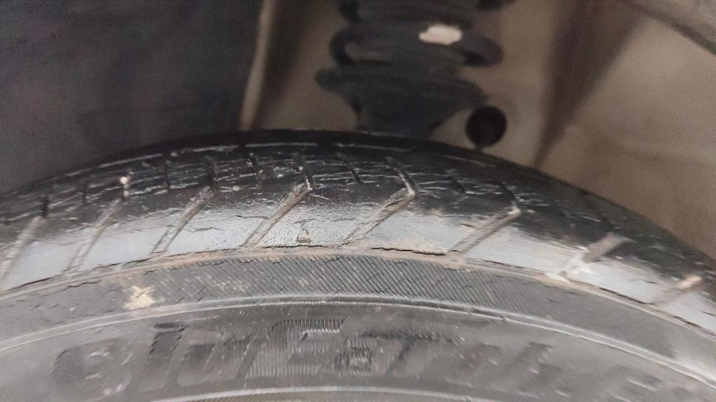 2022 Maruti Celerio ZXI PLUS AGS, Petrol, Automatic, 36,568 km, Left Front Tyre Tread