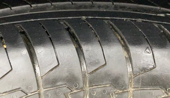 2024 Maruti Dzire VXI, Petrol, Manual, 13,221 km, Right Rear Tyre Tread