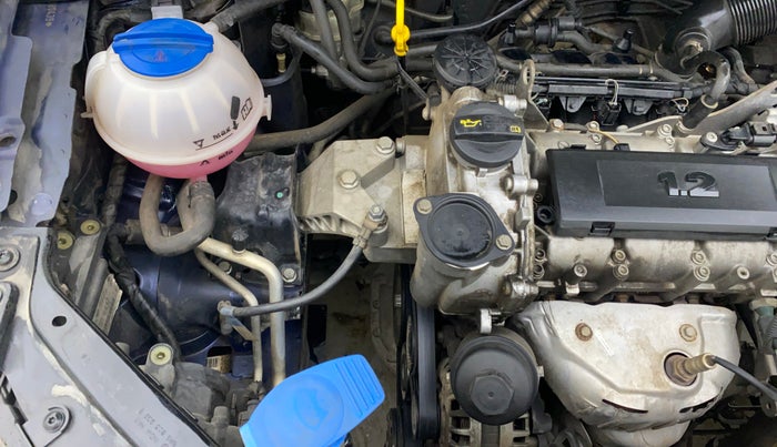 2015 Volkswagen Polo HIGHLINE1.2L, Petrol, Manual, 87,719 km, Engine View - Right