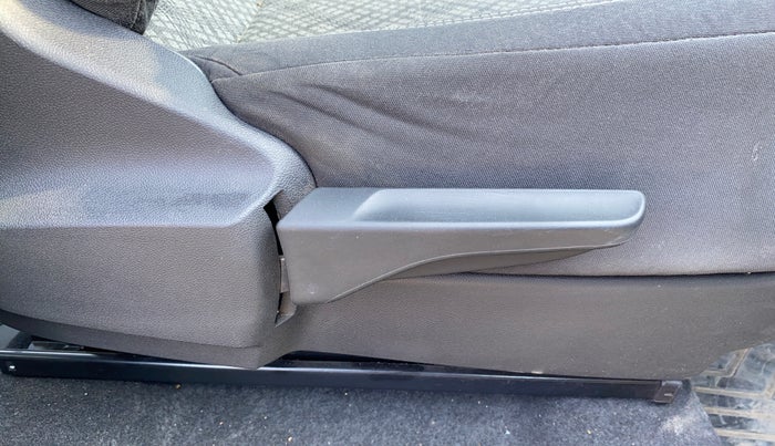 2022 Volkswagen TAIGUN HIGHLINE 1.0 TSI MT, Petrol, Manual, 28,538 km, Driver Side Adjustment Panel