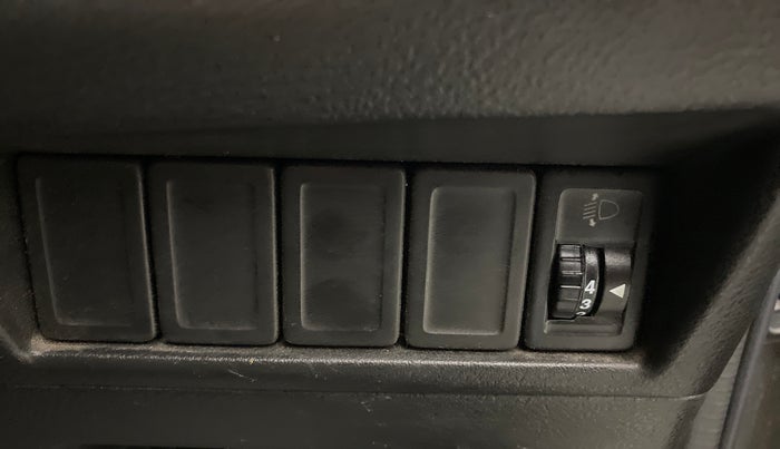 2019 Maruti Baleno DELTA PETROL 1.2, Petrol, Manual, 37,753 km, Dashboard - Headlight height adjustment not working