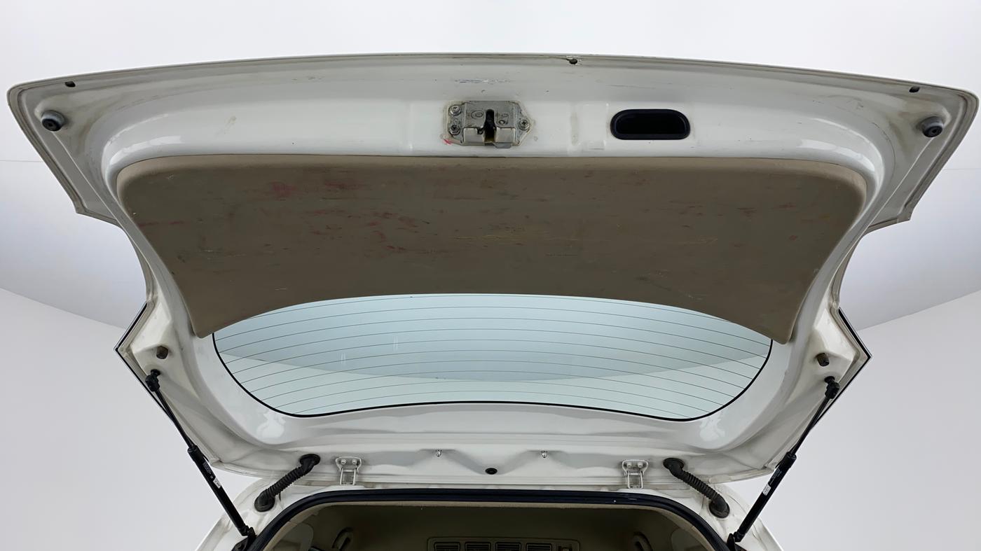 2015 Maruti Ertiga ZDI, Diesel, Manual, 58,530 km, Boot Door Open