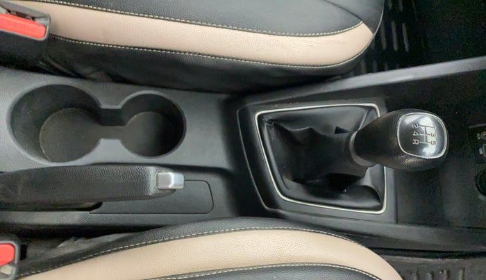 2019 Hyundai Elite i20 MAGNA PLUS 1.2, Petrol, Manual, 84,504 km, Gear Lever