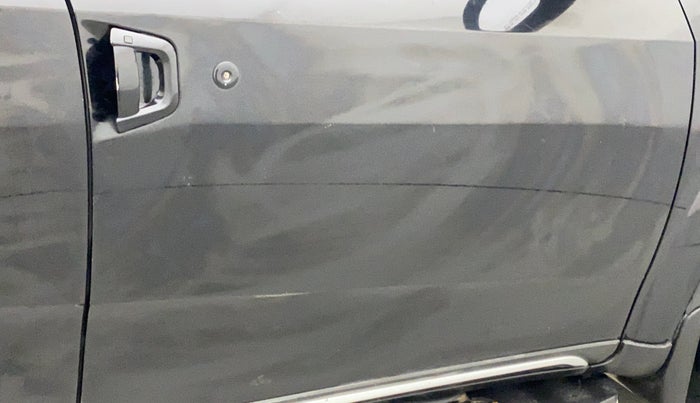 2020 Mahindra XUV500 W11 AT, Diesel, Automatic, 62,948 km, Driver-side door - Minor scratches