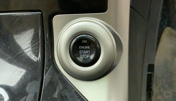 2020 Mahindra XUV500 W11 AT, Diesel, Automatic, 62,948 km, Keyless Start/ Stop Button