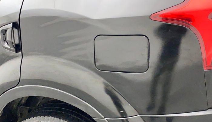 2020 Mahindra XUV500 W11 AT, Diesel, Automatic, 62,948 km, Left quarter panel - Minor scratches