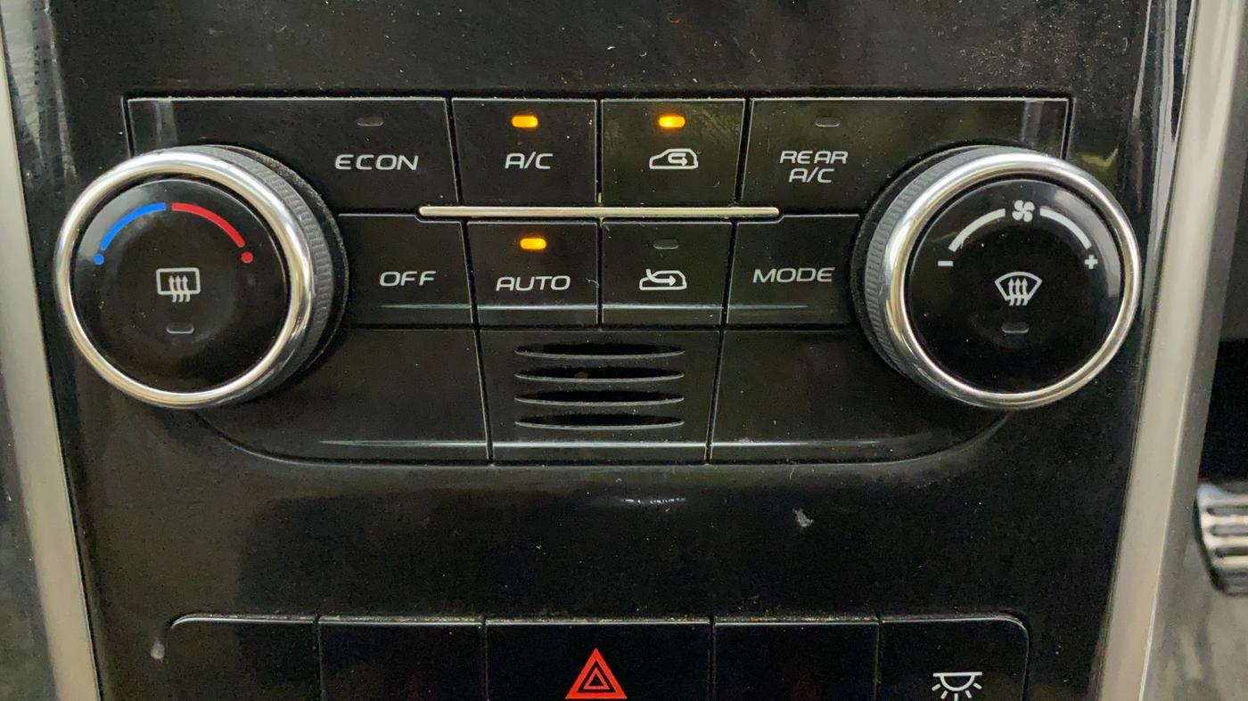 2020 Mahindra XUV500 W11 AT, Diesel, Automatic, 62,948 km, Automatic Climate Control