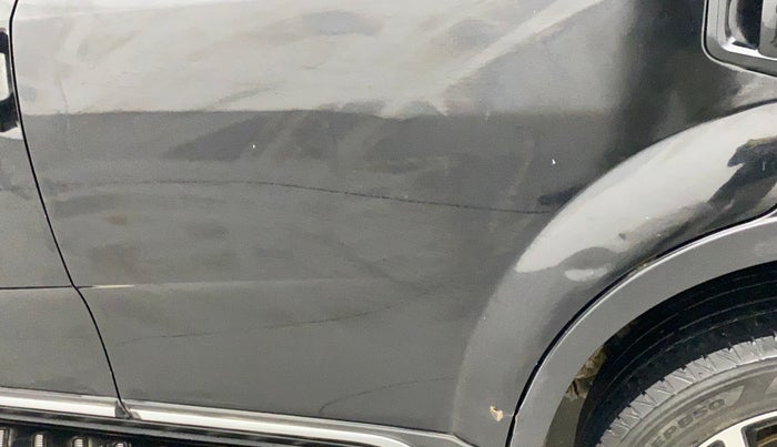 2020 Mahindra XUV500 W11 AT, Diesel, Automatic, 62,948 km, Rear left door - Minor scratches
