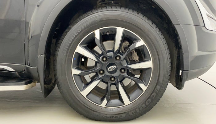 2020 Mahindra XUV500 W11 AT, Diesel, Automatic, 62,948 km, Right Front Wheel