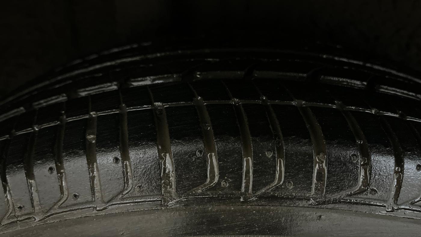 2018 Maruti IGNIS ALPHA 1.2 AMT, Petrol, Automatic, 1,21,166 km, Right Rear Tyre Tread