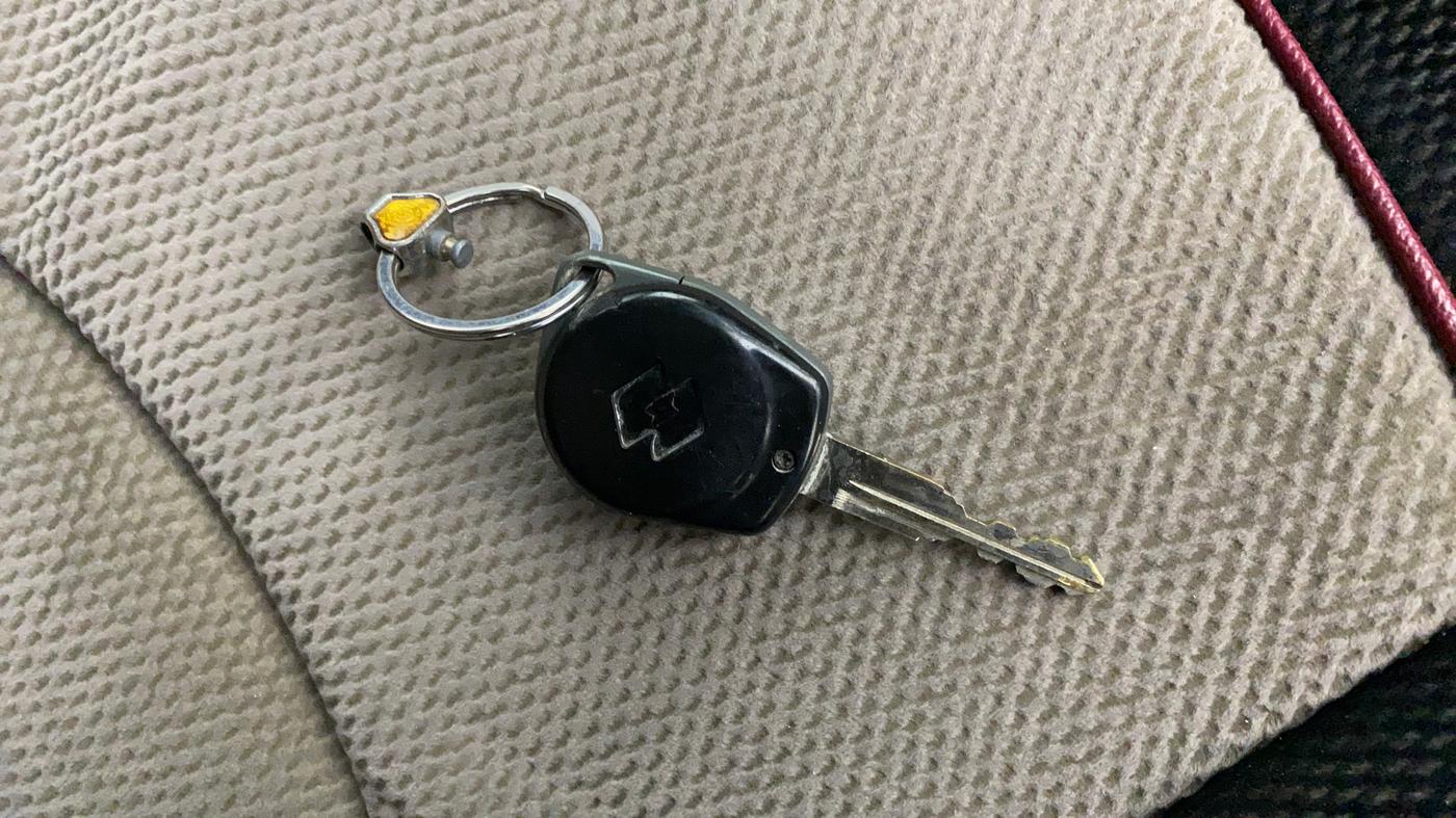 2012 Maruti Swift VXI, Petrol, Manual, 77,465 km, Key Close Up