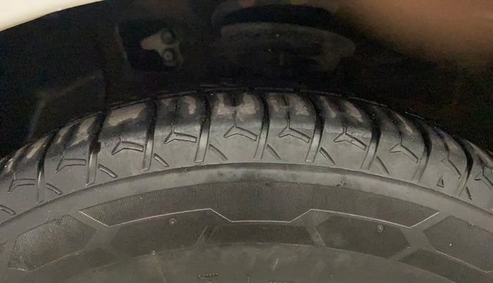 2016 Hyundai Grand i10 ASTA (O) 1.2 KAPPA VTVT, Petrol, Manual, 91,986 km, Left Front Tyre Tread