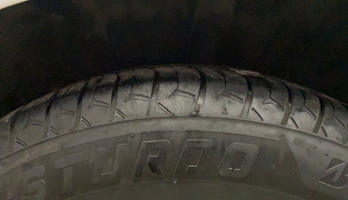 2016 Hyundai Grand i10 ASTA (O) 1.2 KAPPA VTVT, Petrol, Manual, 91,986 km, Right Rear Tyre Tread