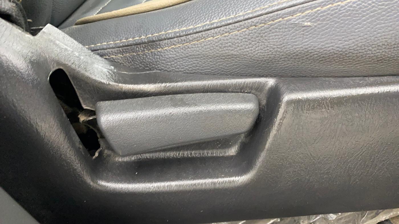 2016 Maruti Alto K10 VXI AMT, Petrol, Automatic, 56,381 km, Driver Side Adjustment Panel