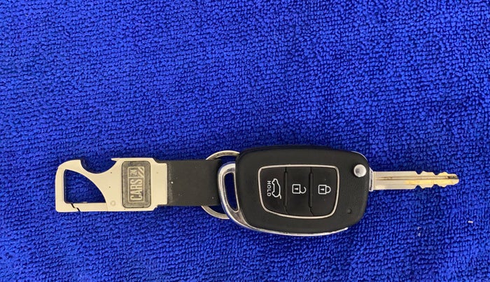 2018 Hyundai Creta E PLUS 1.6 PETROL, Petrol, Manual, 94,394 km, Key Close Up