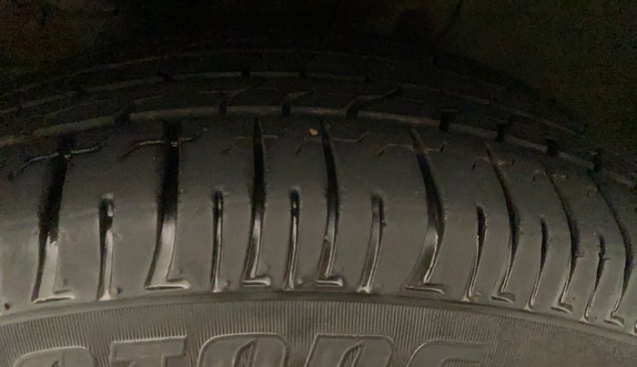 2018 Hyundai Creta E PLUS 1.6 PETROL, Petrol, Manual, 94,394 km, Left Front Tyre Tread