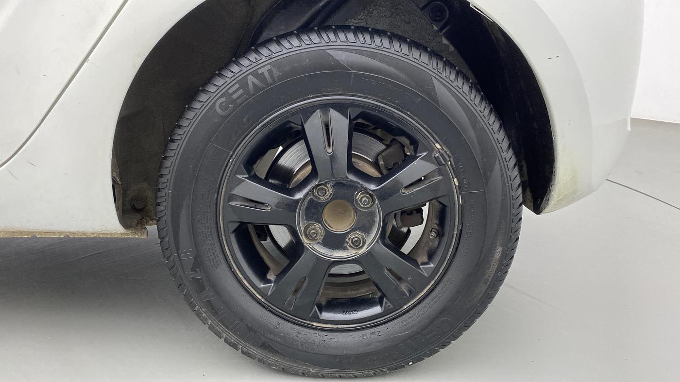 2011 Hyundai i20 ASTA 1.4 AT, Petrol, Automatic, 62,482 km, Left Rear Wheel