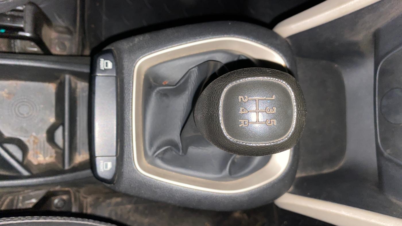 2020 Hyundai NEW SANTRO ERA EXECUTIVE, Petrol, Manual, 19,084 km, Gear Lever