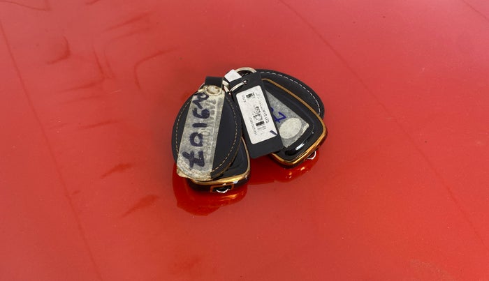 2024 Tata NEXON CREATIVE PLUS 1.2 REVOTRON 6 AMT DT, Petrol, Automatic, 4,273 km, Key Close Up