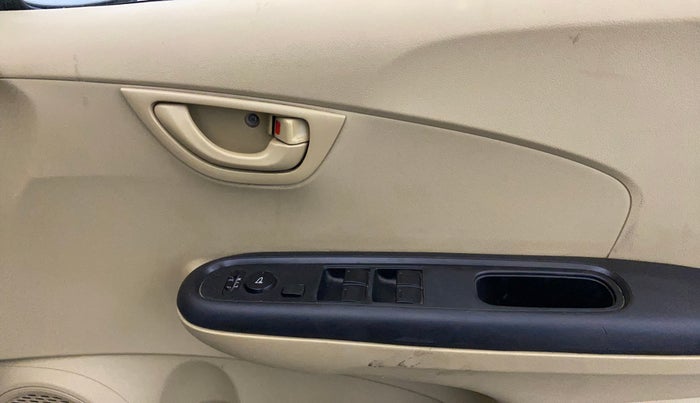 2016 Honda Amaze 1.2L I-VTEC S, Petrol, Manual, 77,460 km, Driver Side Door Panels Control