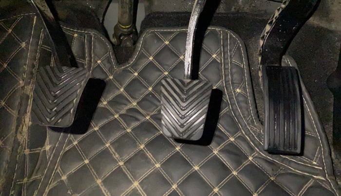 2022 Hyundai VENUE SX 1.0 TURBO, Petrol, Manual, 30,189 km, Pedals