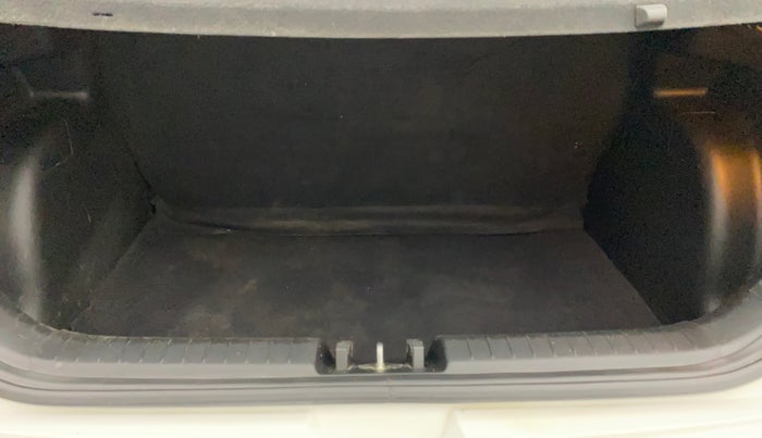 2022 Hyundai VENUE SX 1.0 TURBO, Petrol, Manual, 30,189 km, Boot Inside