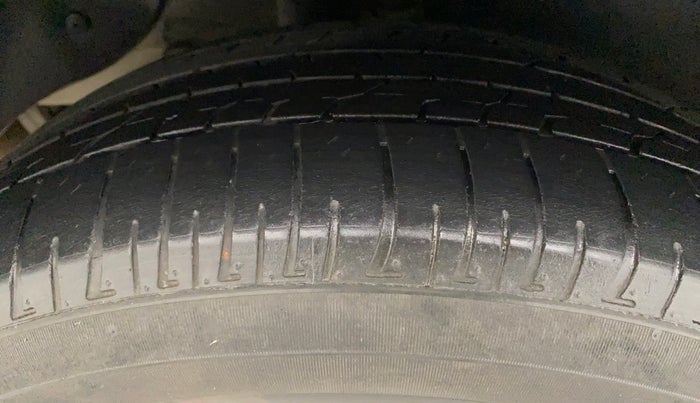2018 Hyundai Creta SX 1.6 PETROL, Petrol, Manual, 61,248 km, Right Rear Tyre Tread