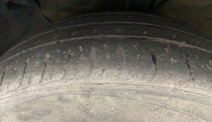 2018 Hyundai Creta SX 1.6 PETROL, Petrol, Manual, 61,248 km, Left Front Tyre Tread