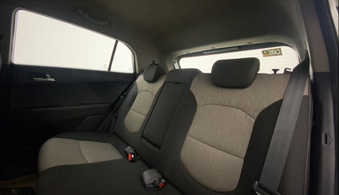 2018 Hyundai Creta SX 1.6 PETROL, Petrol, Manual, 61,248 km, Right Side Rear Door Cabin