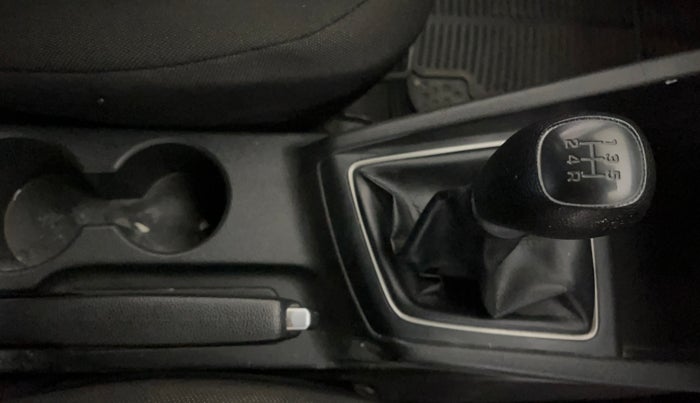 2016 Hyundai Elite i20 MAGNA 1.2, Petrol, Manual, 63,422 km, Gear Lever