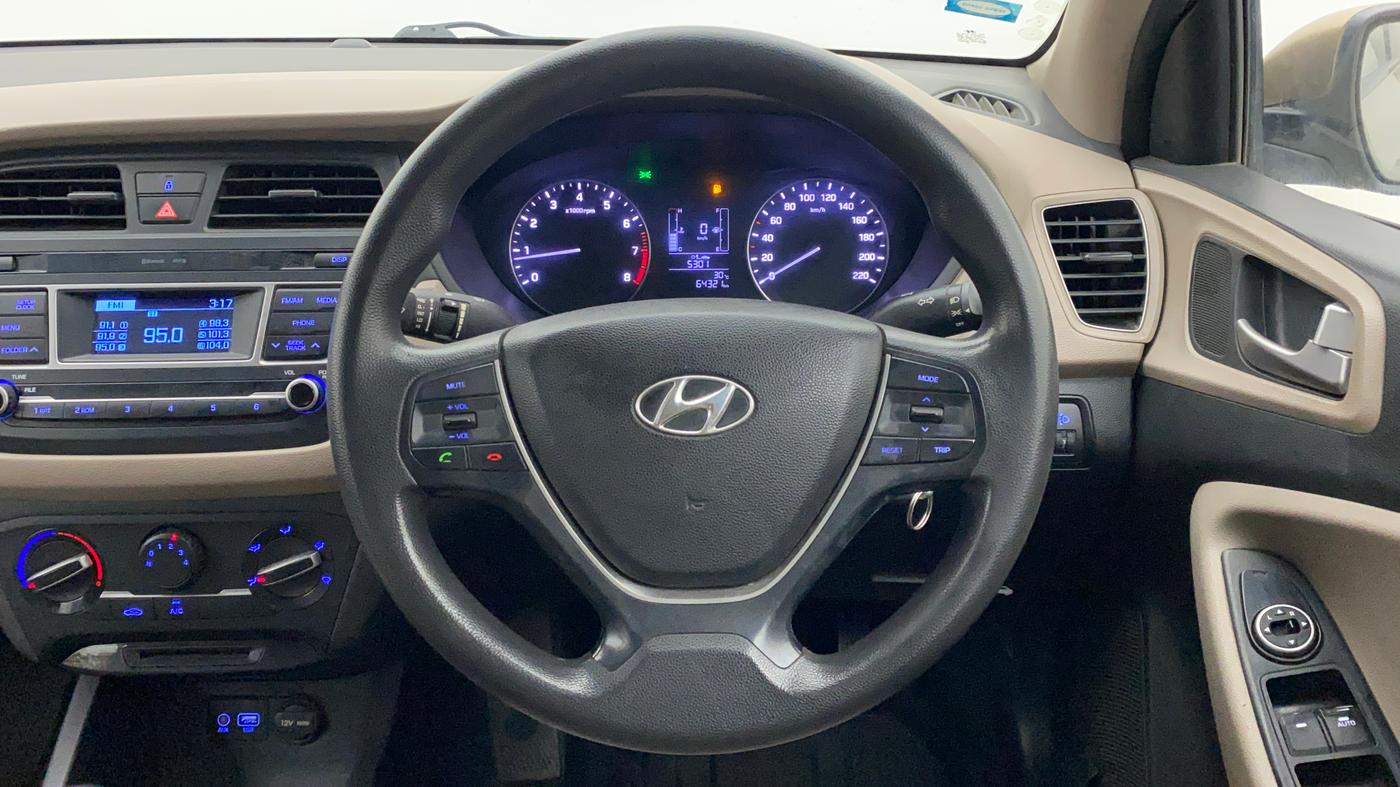 2014 Hyundai Elite i20 MAGNA 1.2, Petrol, Manual, 64,441 km, Steering Wheel Close Up