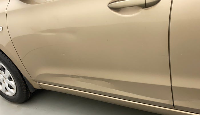 2014 Hyundai Elite i20 MAGNA 1.2, Petrol, Manual, 64,441 km, Front passenger door - Slightly dented