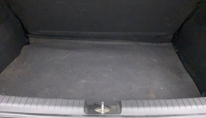2014 Hyundai Elite i20 MAGNA 1.2, Petrol, Manual, 64,441 km, Boot Inside