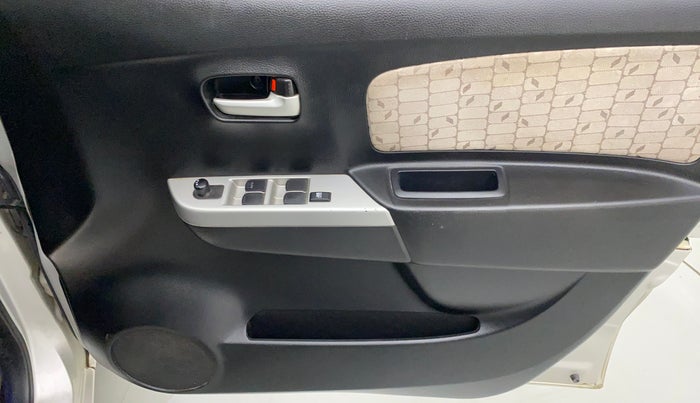 2016 Maruti Wagon R 1.0 VXI, Petrol, Manual, 21,931 km, Driver Side Door Panels Control