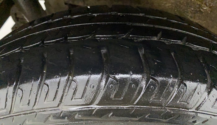 2016 Maruti Wagon R 1.0 VXI, Petrol, Manual, 21,931 km, Right Rear Tyre Tread