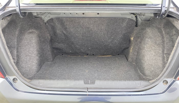 2021 Honda Amaze 1.2L I-VTEC VX CVT, Petrol, Automatic, 35,934 km, Boot Inside