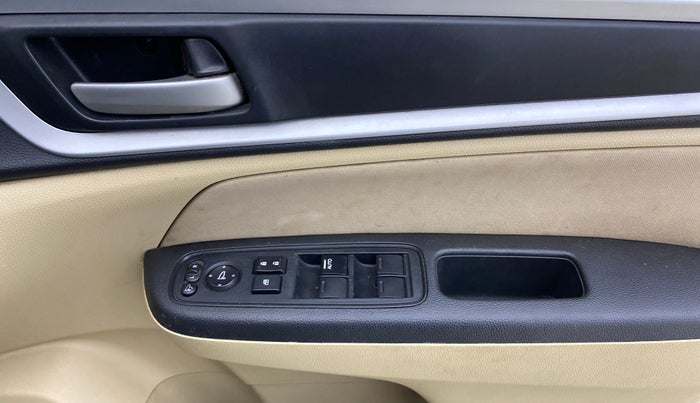 2021 Honda Amaze 1.2L I-VTEC VX CVT, Petrol, Automatic, 35,934 km, Driver Side Door Panels Control