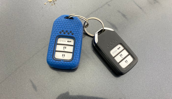 2021 Honda Amaze 1.2L I-VTEC VX CVT, Petrol, Automatic, 35,934 km, Key Close Up