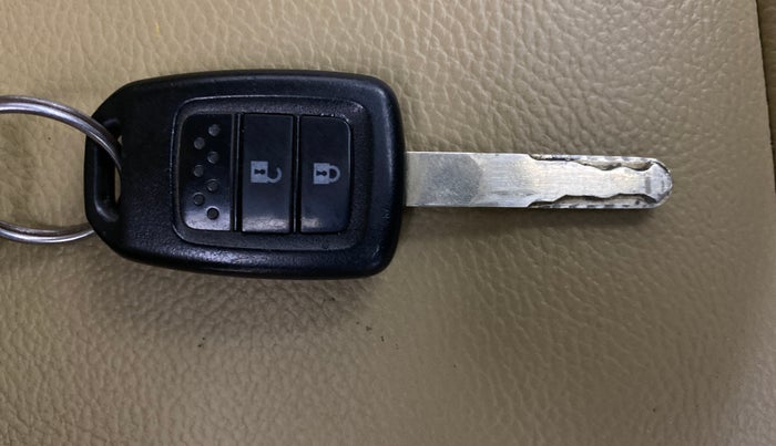 2019 Honda Jazz 1.2L I-VTEC VX, Petrol, Manual, 49,167 km, Key Close Up