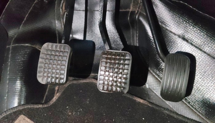 2016 Tata Tiago XZ PETROL, Petrol, Manual, 93,951 km, Pedals