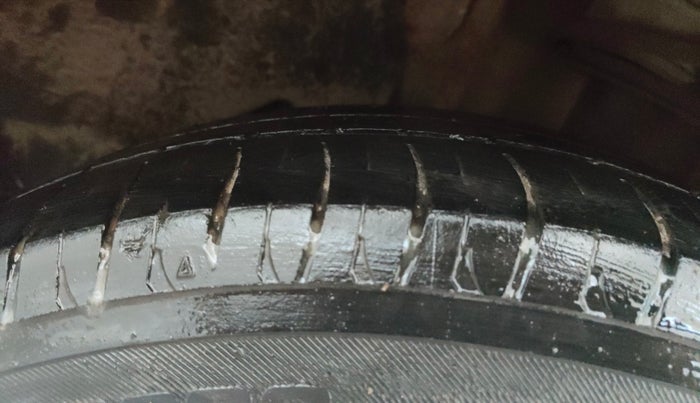 2016 Tata Tiago XZ PETROL, Petrol, Manual, 93,951 km, Left Rear Tyre Tread
