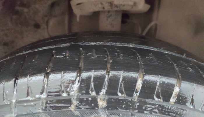 2016 Tata Tiago XZ PETROL, Petrol, Manual, 93,951 km, Right Front Tyre Tread