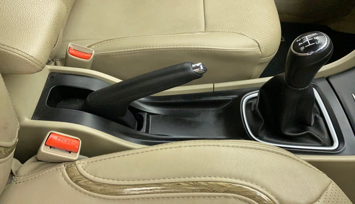 2020 Maruti Ciaz DELTA 1.5 SHVS MT PETROL, Petrol, Manual, 34,904 km, Gear Lever