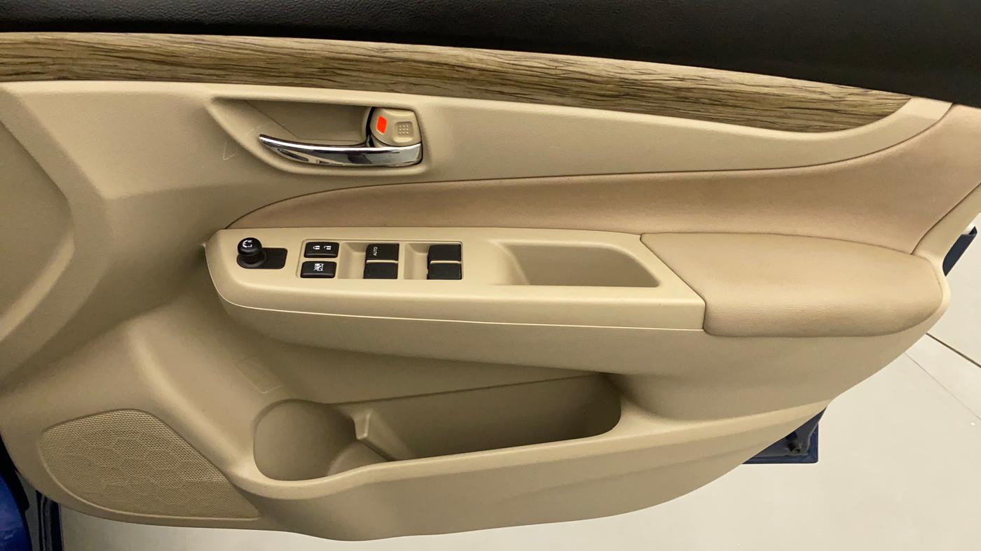 2021 Maruti Ciaz DELTA AT 1.5 SHVS PETROL, Petrol, Automatic, 17,344 km, Driver Side Door Panels Control