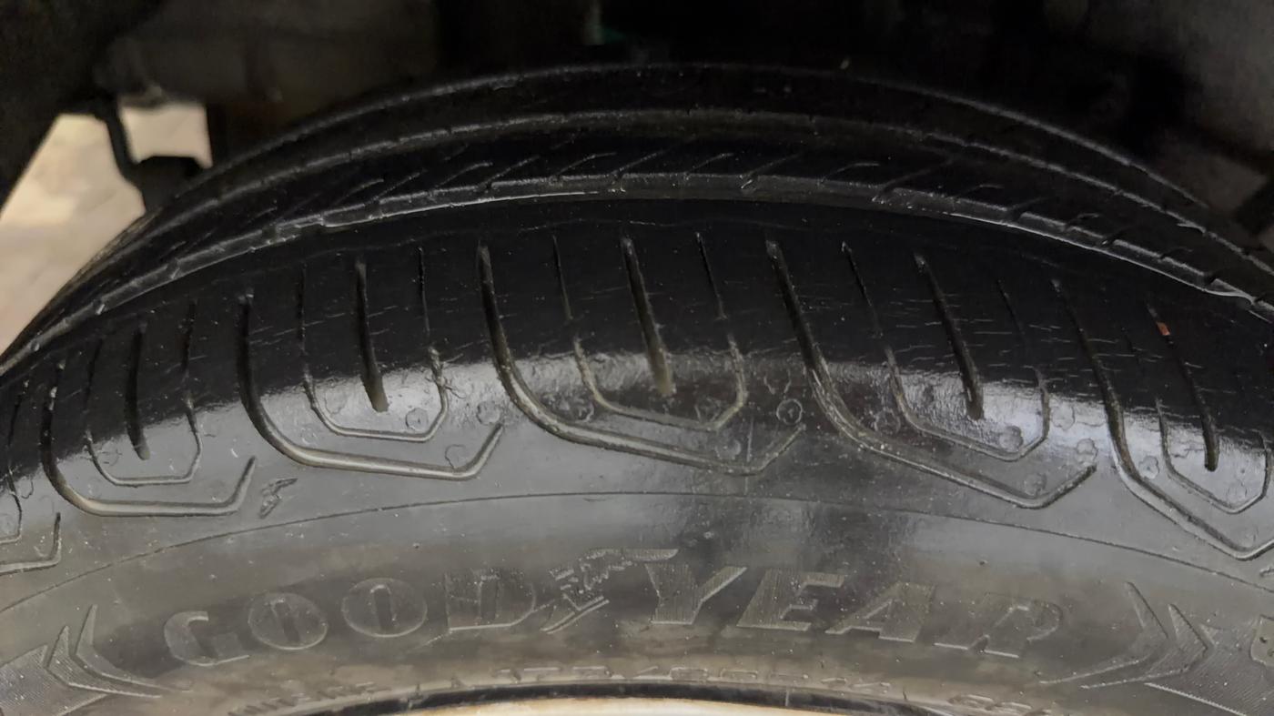 2022 Tata TIGOR XZ PLUS CNG, CNG, Manual, 35,100 km, Right Rear Tyre Tread