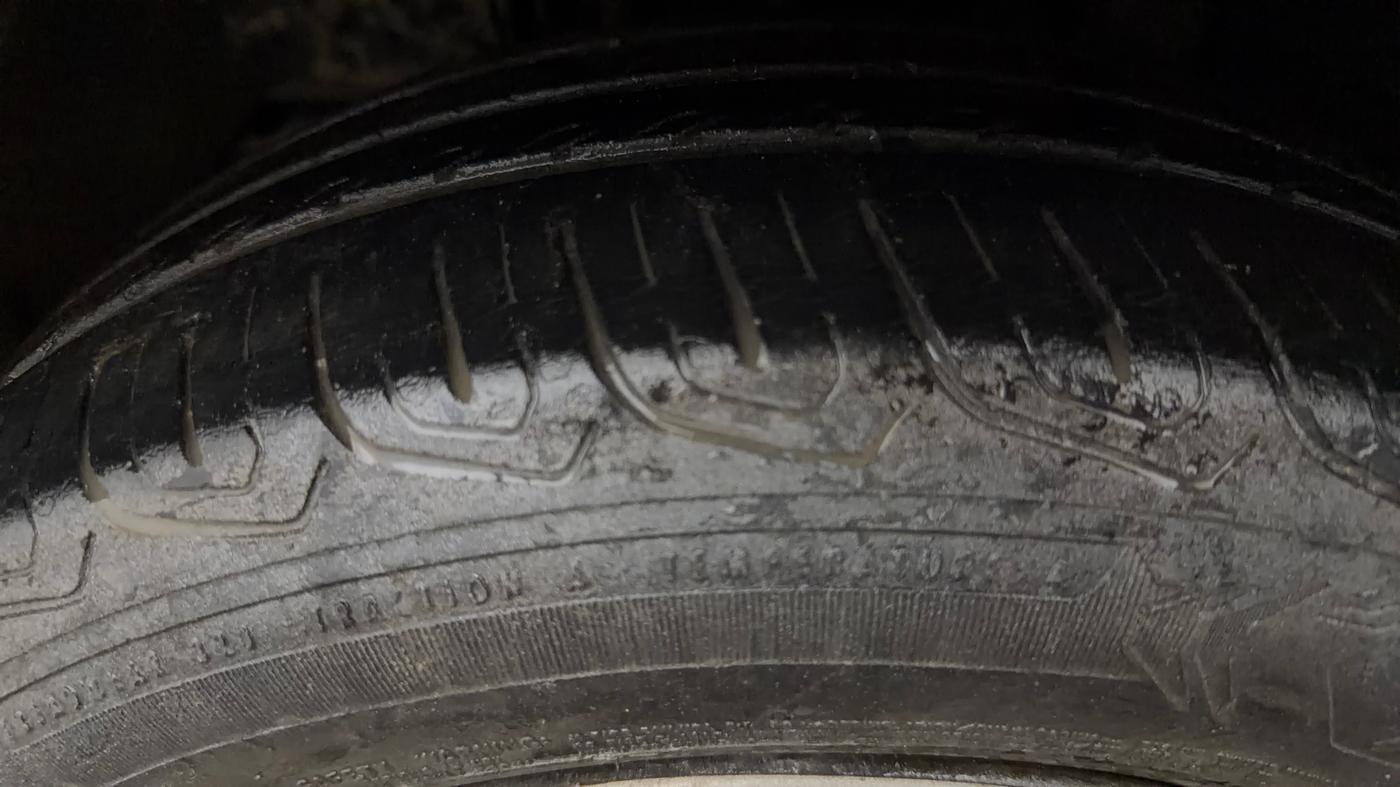 2022 Tata TIGOR XZ PLUS CNG, CNG, Manual, 35,100 km, Left Front Tyre Tread