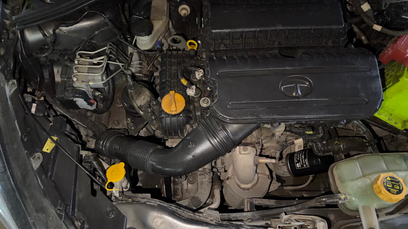 2022 Tata TIGOR XZ PLUS CNG, CNG, Manual, 35,100 km, Engine View - Right