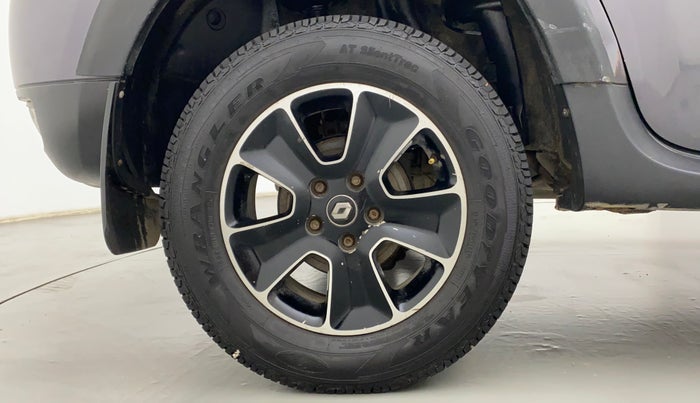 2019 Renault Duster 110 PS RXZ 4X4 MT DIESEL, Diesel, Manual, 1,00,579 km, Right Rear Wheel