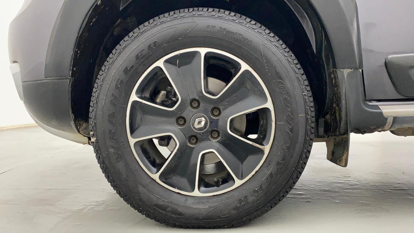 2019 Renault Duster 110 PS RXZ 4X4 MT DIESEL, Diesel, Manual, 1,00,579 km, Left Front Wheel