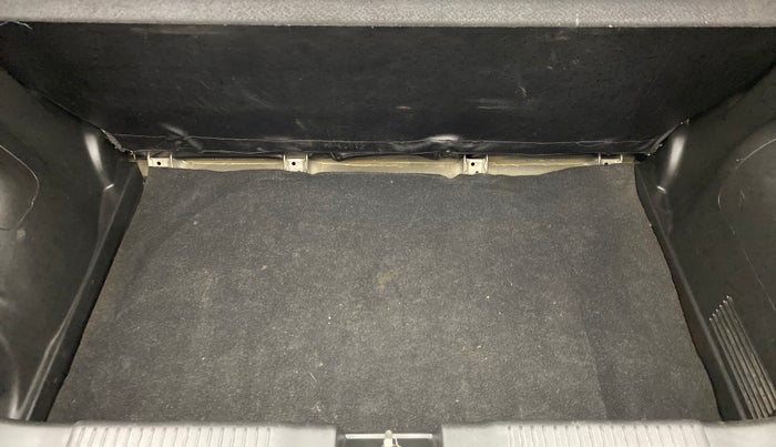 2018 Maruti Swift VXI D, Petrol, Manual, 23,332 km, Boot Inside